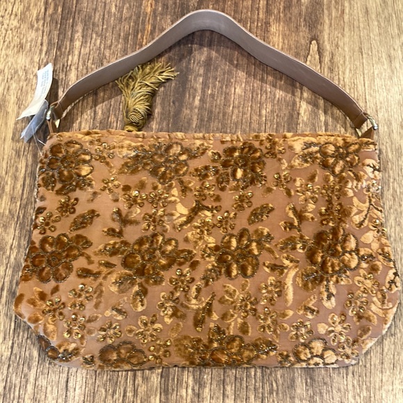 Purse NWT - Picture 1 of 12